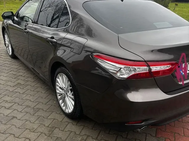 Toyota Camry 2019 photo 2