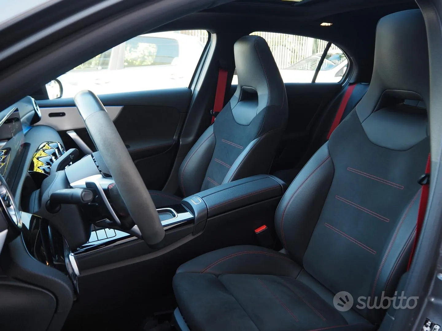 Mercedes-Benz A 35 Amg 2023 photo 5