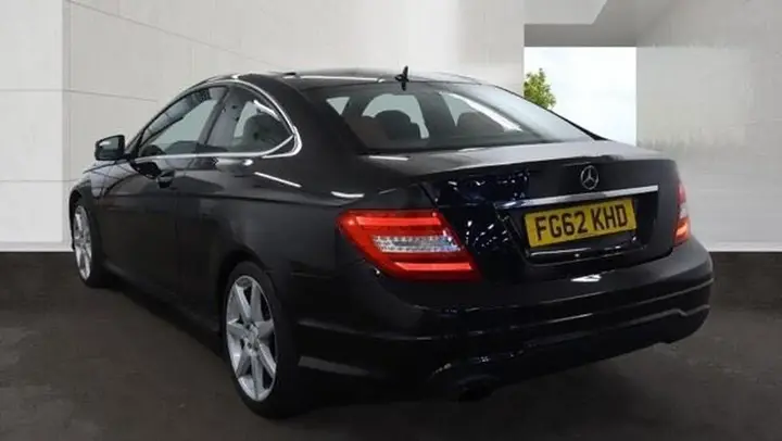 Mercedes-Benz C-Class 2012 photo 3