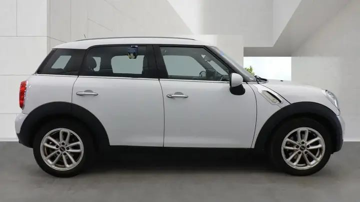 Mini Countryman 2015 photo 4