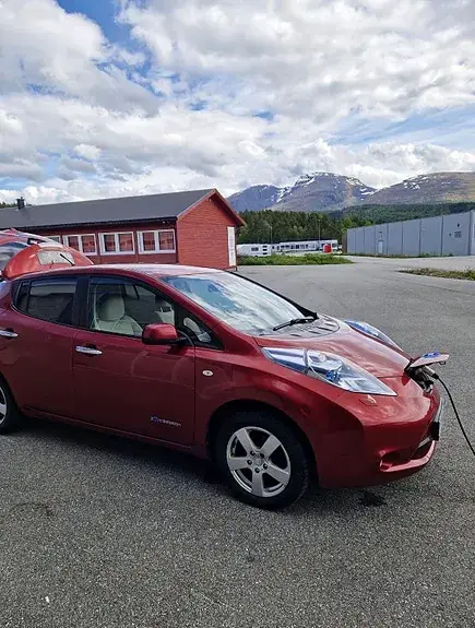 Nissan Leaf 2012 photo 4