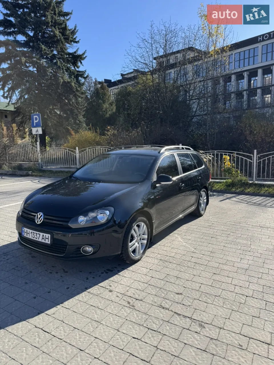 Volkswagen Golf 2012 photo 3