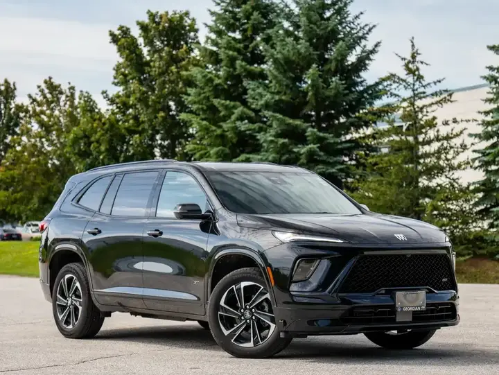 Buick Enclave 2026 photo 2