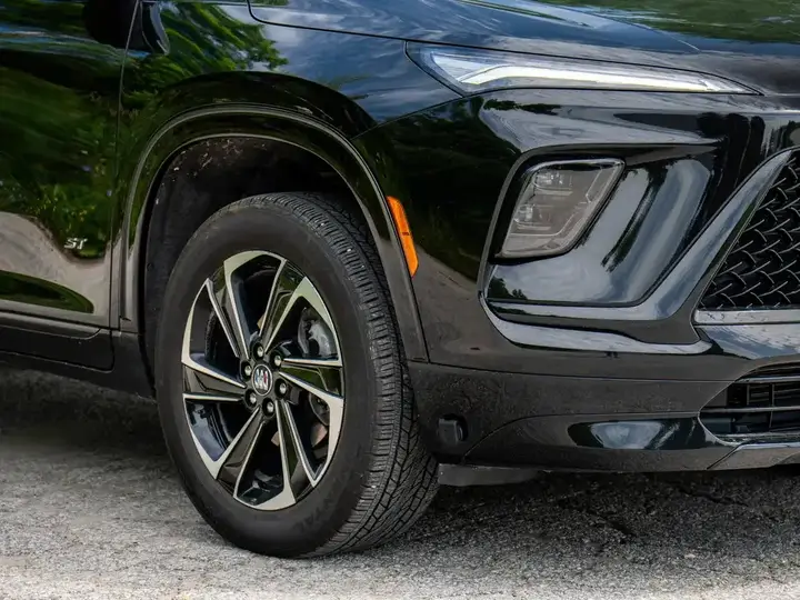 Buick Enclave 2026 photo 4