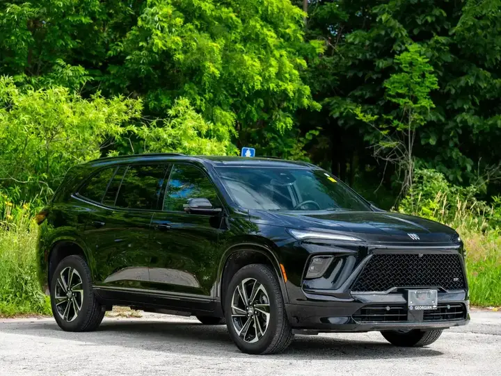Buick Enclave 2026 photo 3