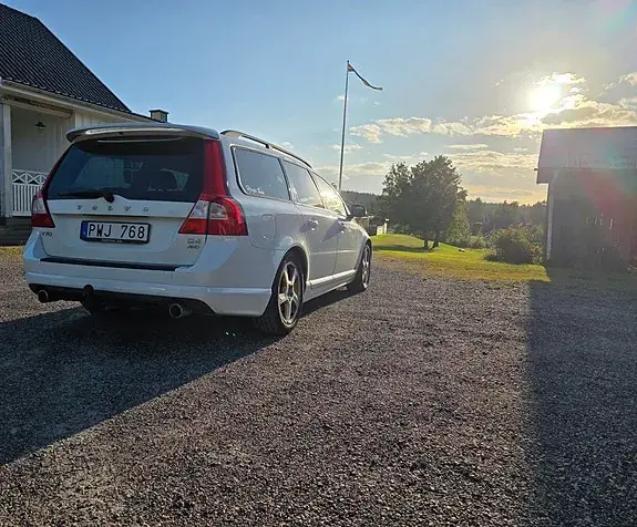 Volvo V70 2013 photo 4