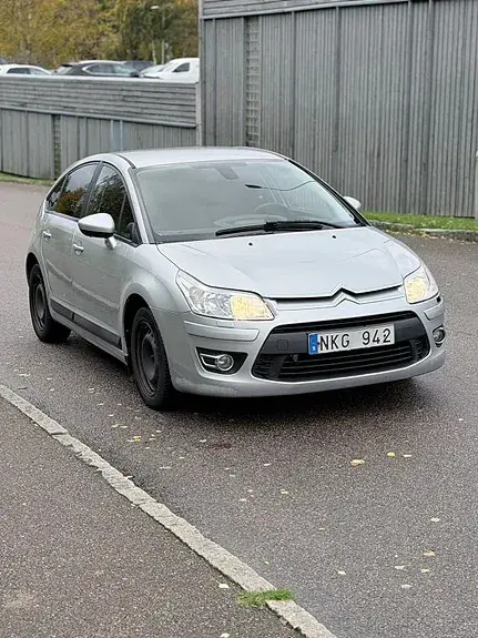 Citroen C4 2009 photo 2