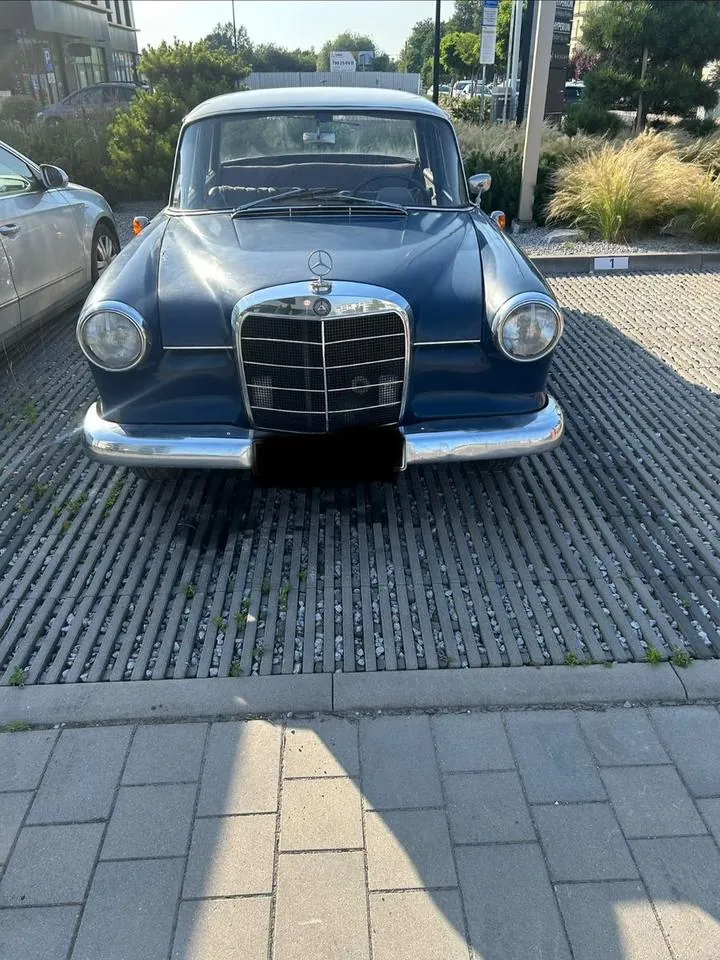 Mercedes-Benz 190