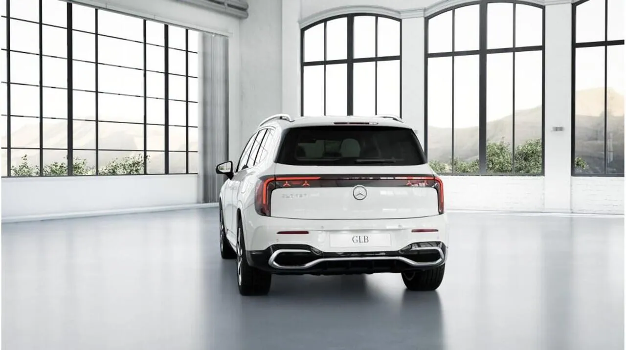 Mercedes-Benz Glb photo 3