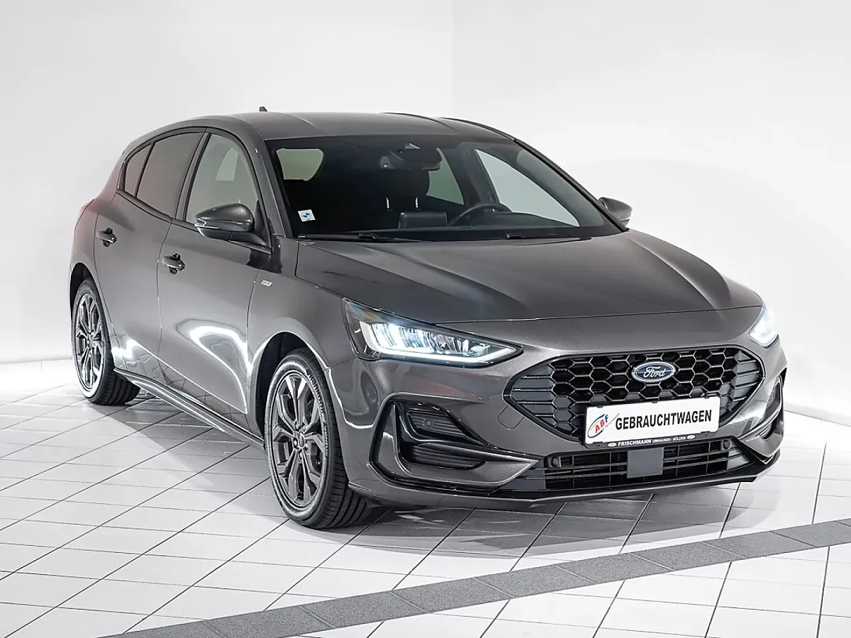 Ford Focus 2023 photo 3