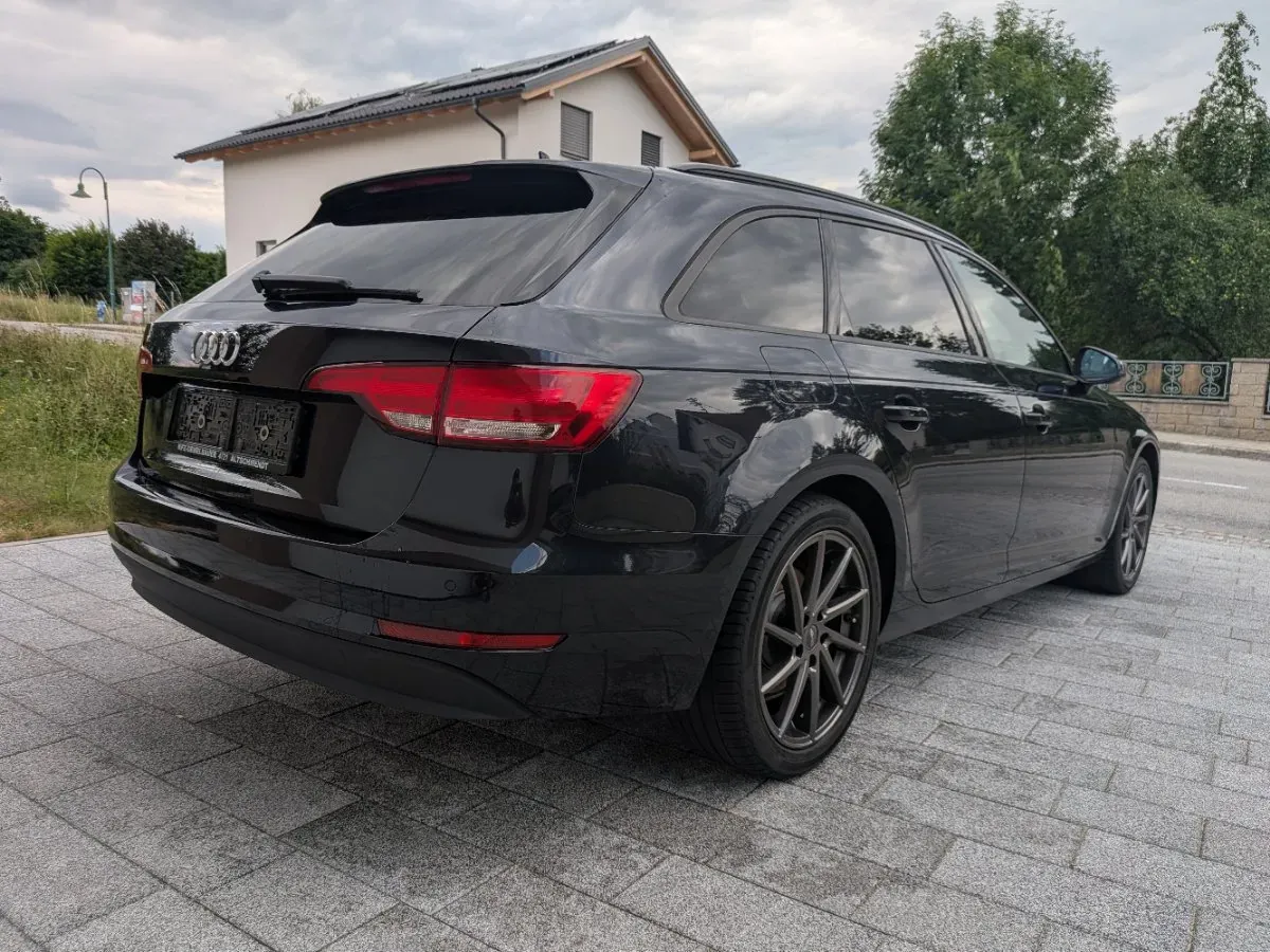 Audi A4 2017 photo 3