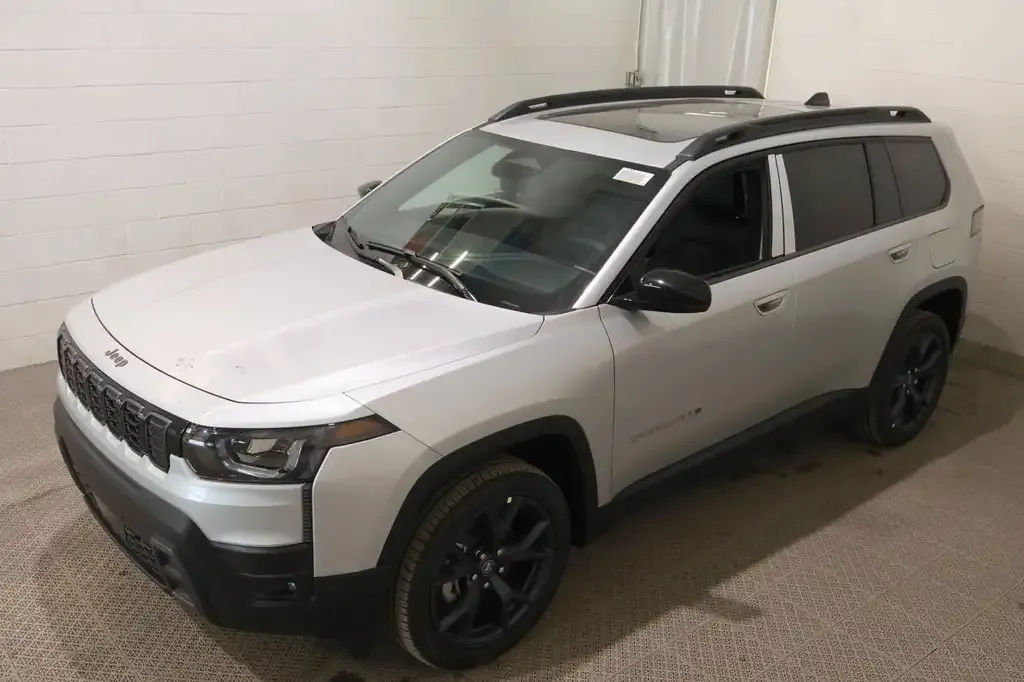 Jeep Cherokee 2026 photo 3
