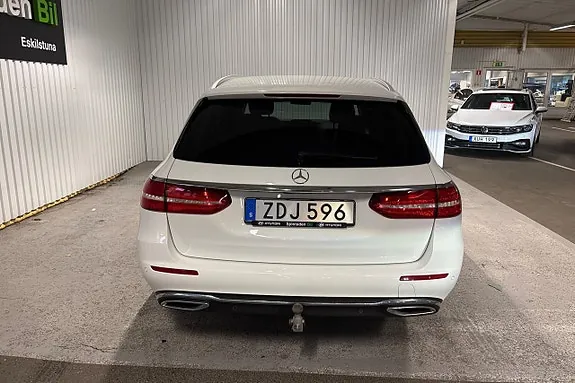 Mercedes-Benz E220 2018 photo 4