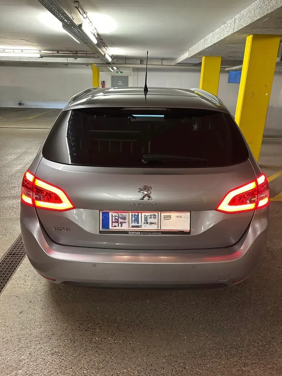 Peugeot 308 2018 photo 2