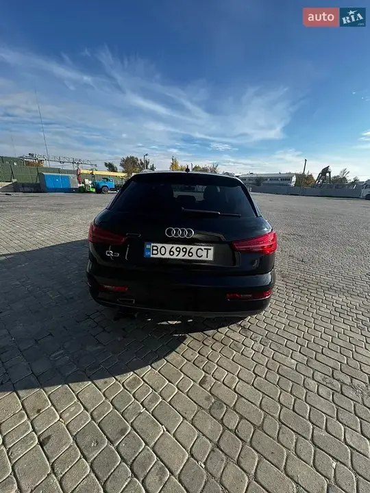 Audi Q3 2016 photo 4