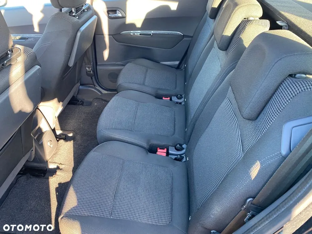 Peugeot 5008 2010 photo 5