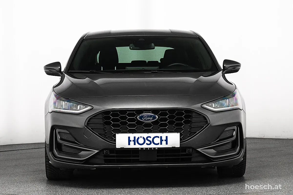 Ford Focus 2025 photo 2