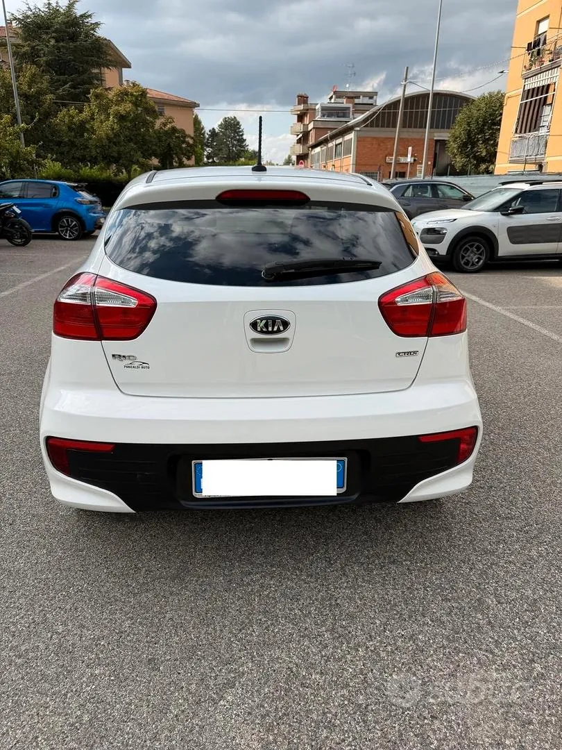Kia Rio 2015 photo 3
