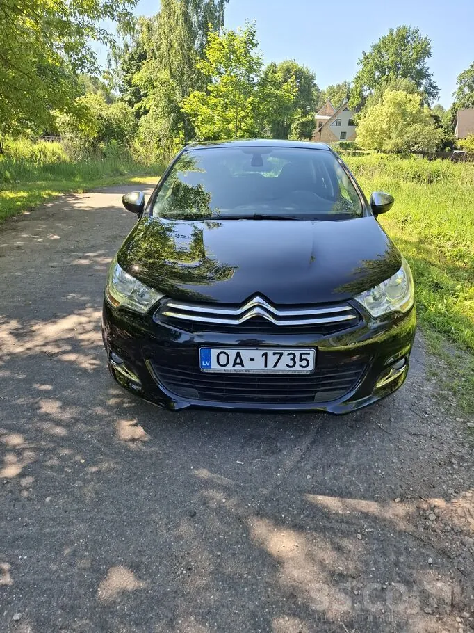 Citroen C4 2013 photo 2