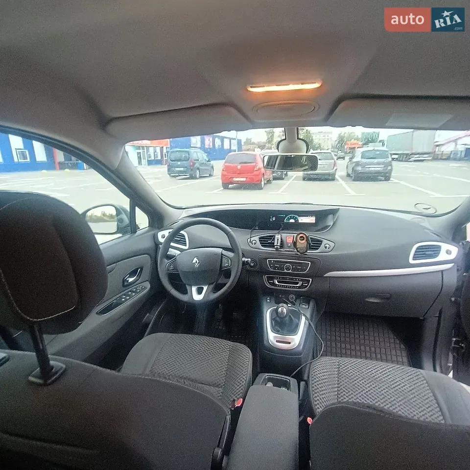 Renault Scenic 2011 photo 3