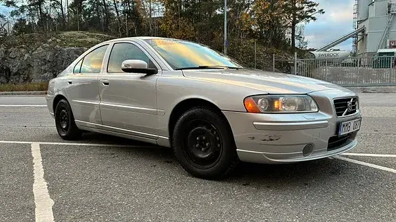 Volvo S60 2008 photo 2