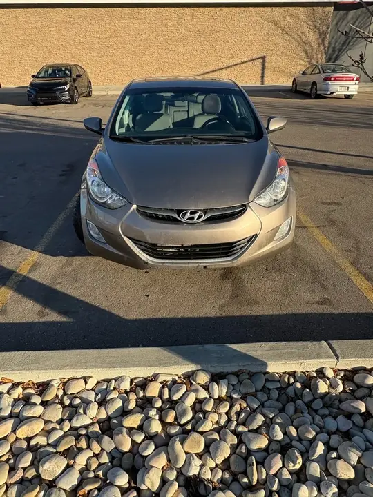 Hyundai Elantra 2013 photo 3