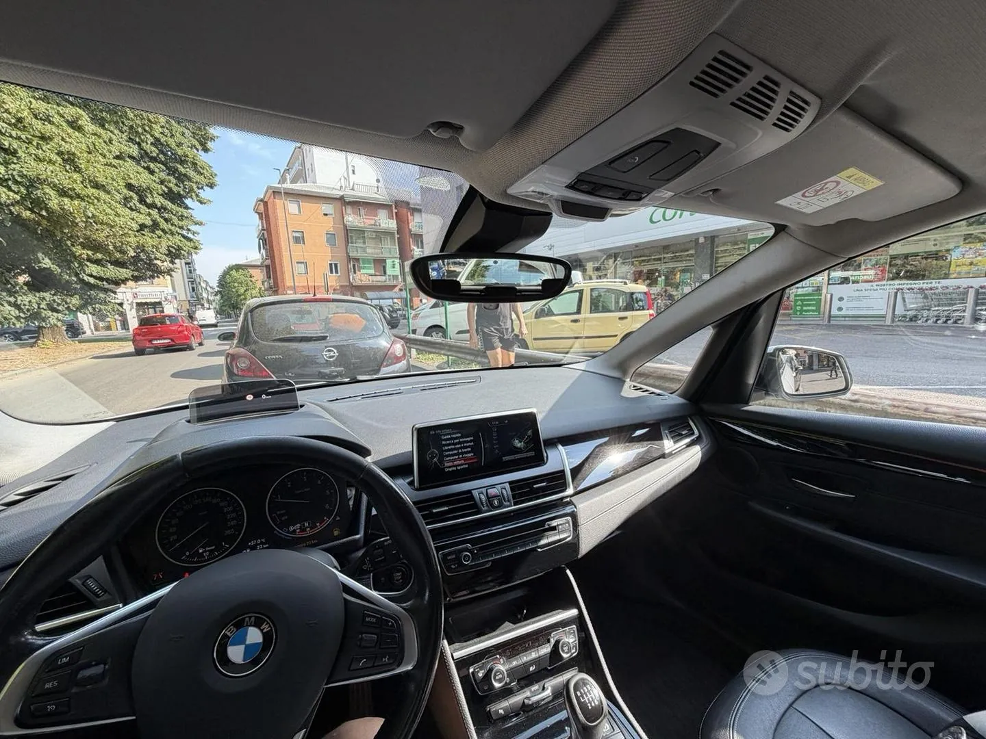 BMW 218D Active Tourer Business 2016 photo 5