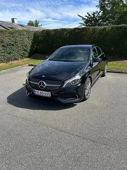 Mercedes-Benz A180 2017 photo 2