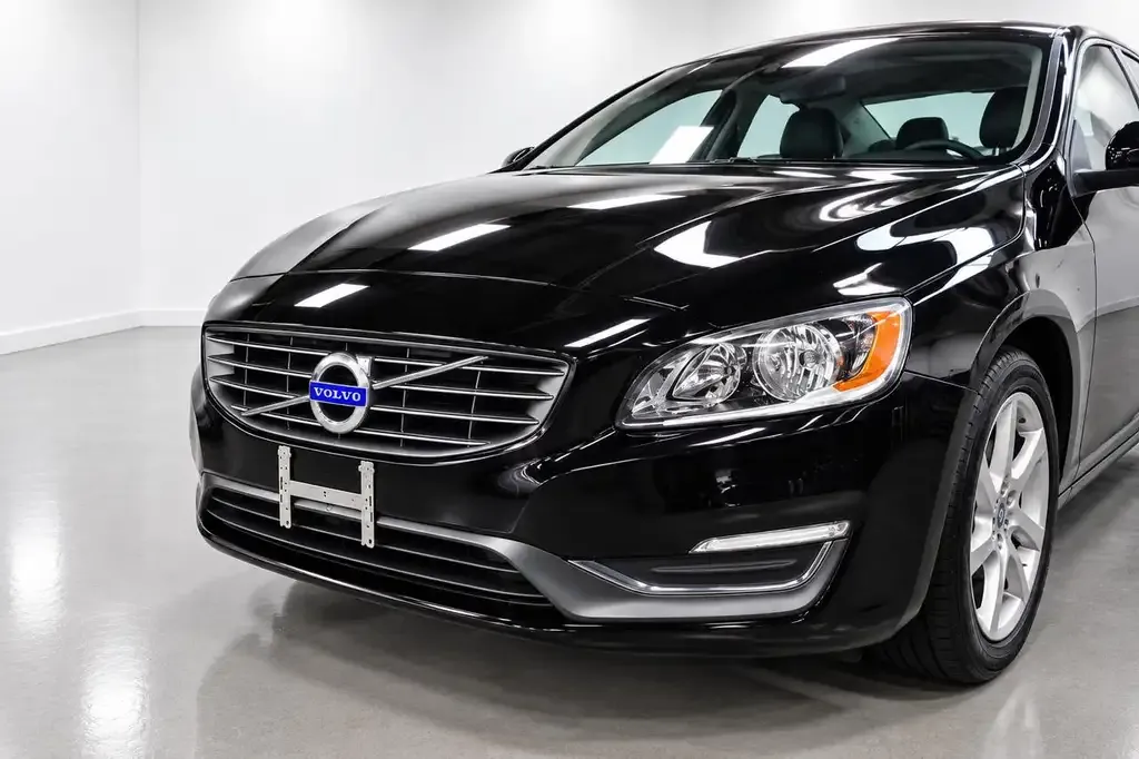 Volvo S60 2015 photo 5