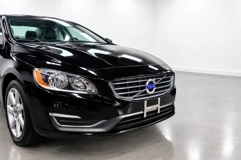 Volvo S60 2015 photo 4