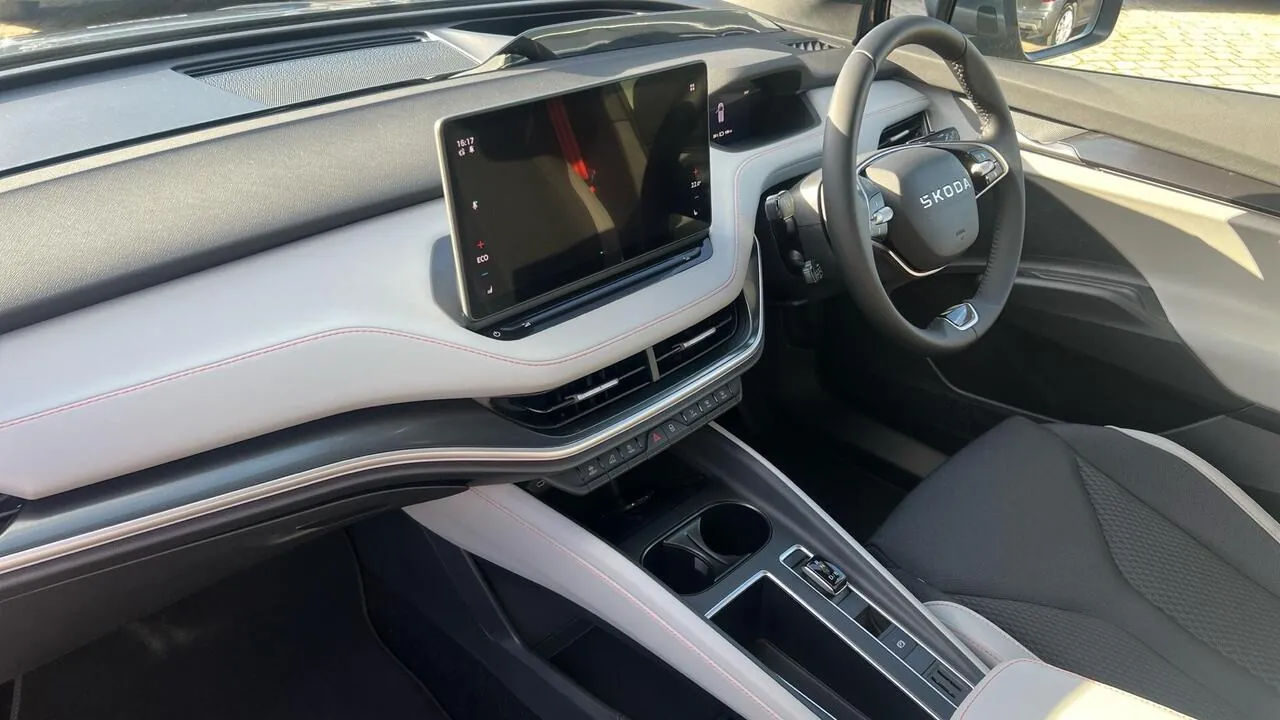 Skoda Enyaq 2026 photo 2