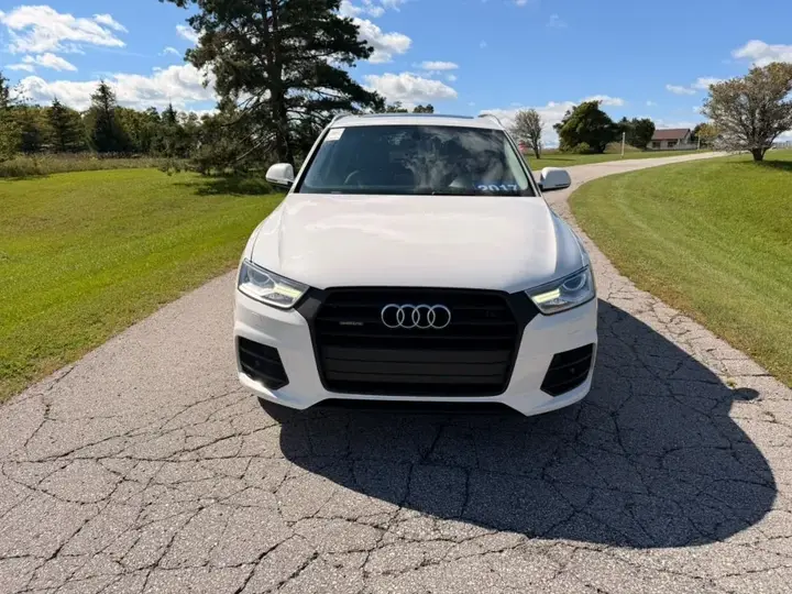 Audi Q3 2017 photo 3