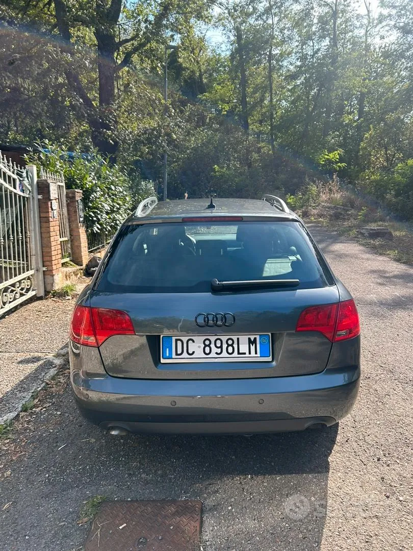 Audi A4 2006 photo 2