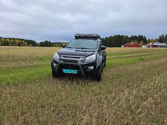 Isuzu D-Max 2015 photo 2