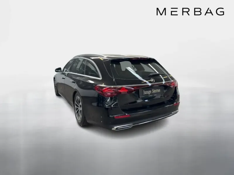 Mercedes-Benz E-Class 2025 photo 2