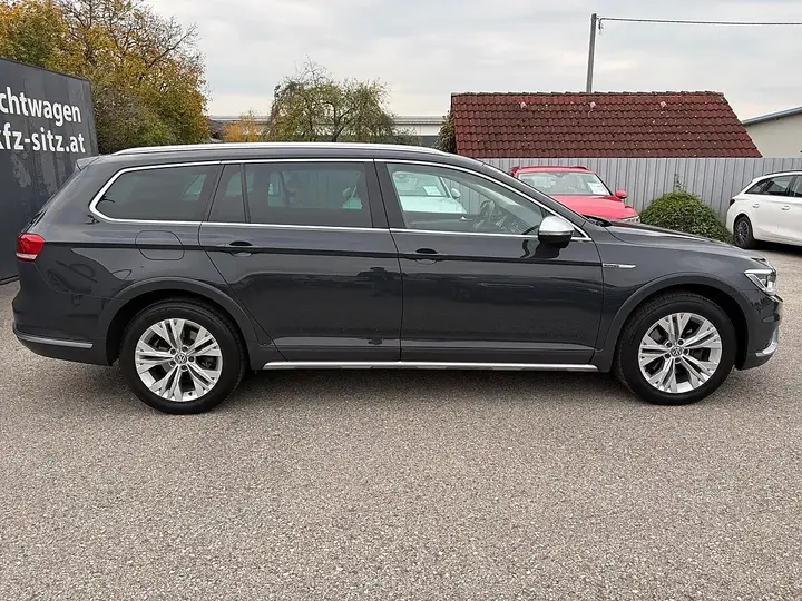 Volkswagen Passat Alltrack 2018 photo 2