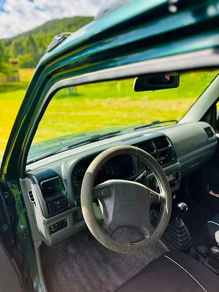 Suzuki Jimny 1999 photo 3