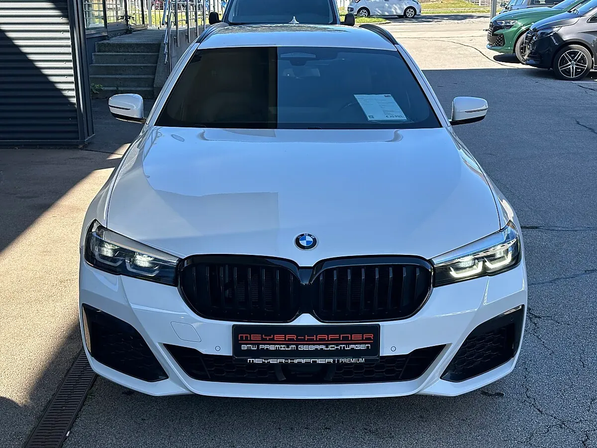BMW 5 Series 2022 photo 3