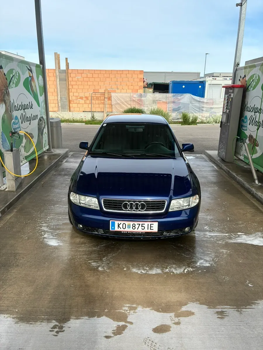 Audi A4 2000 photo 2
