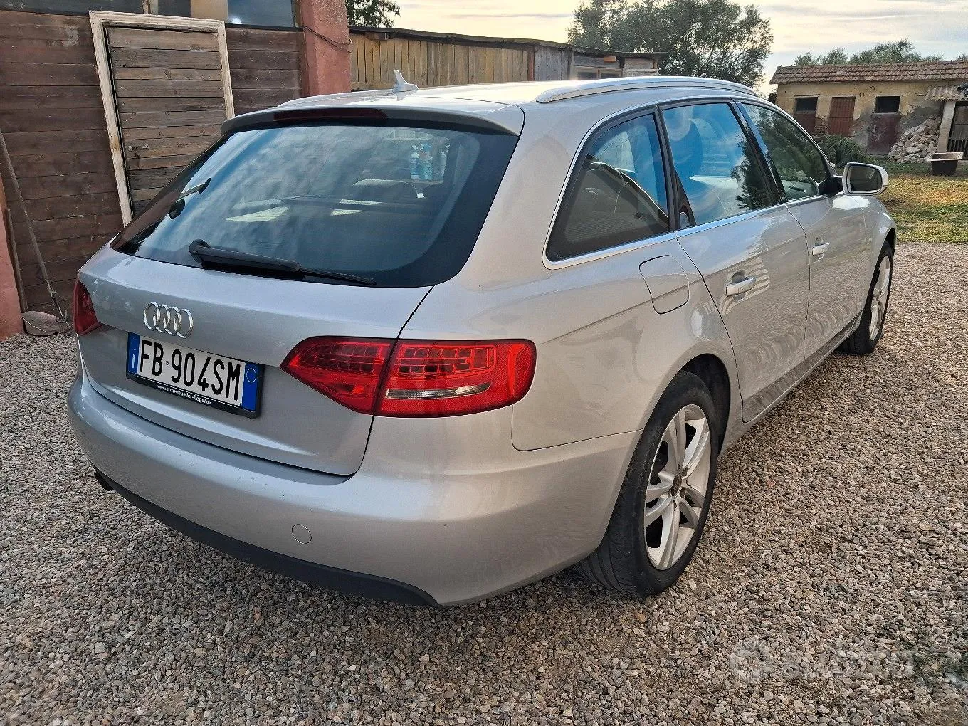 Audi A4 2009 photo 5