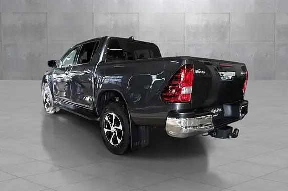 Toyota Hilux 2025 photo 3