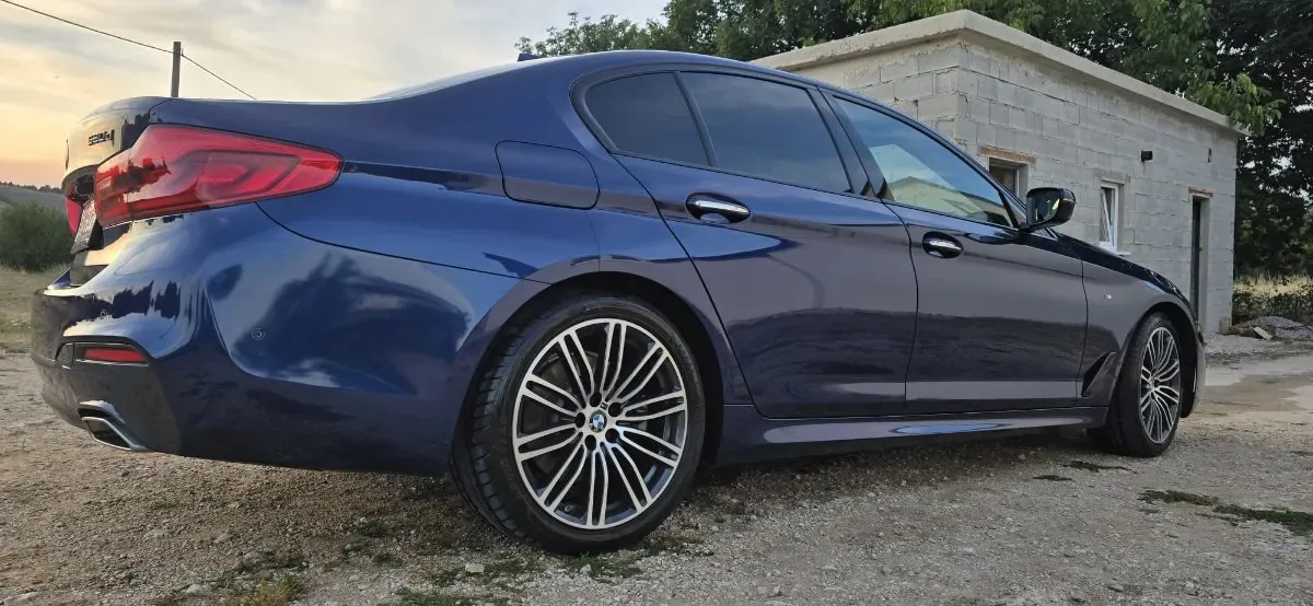 BMW 5 Series 2018 photo 2