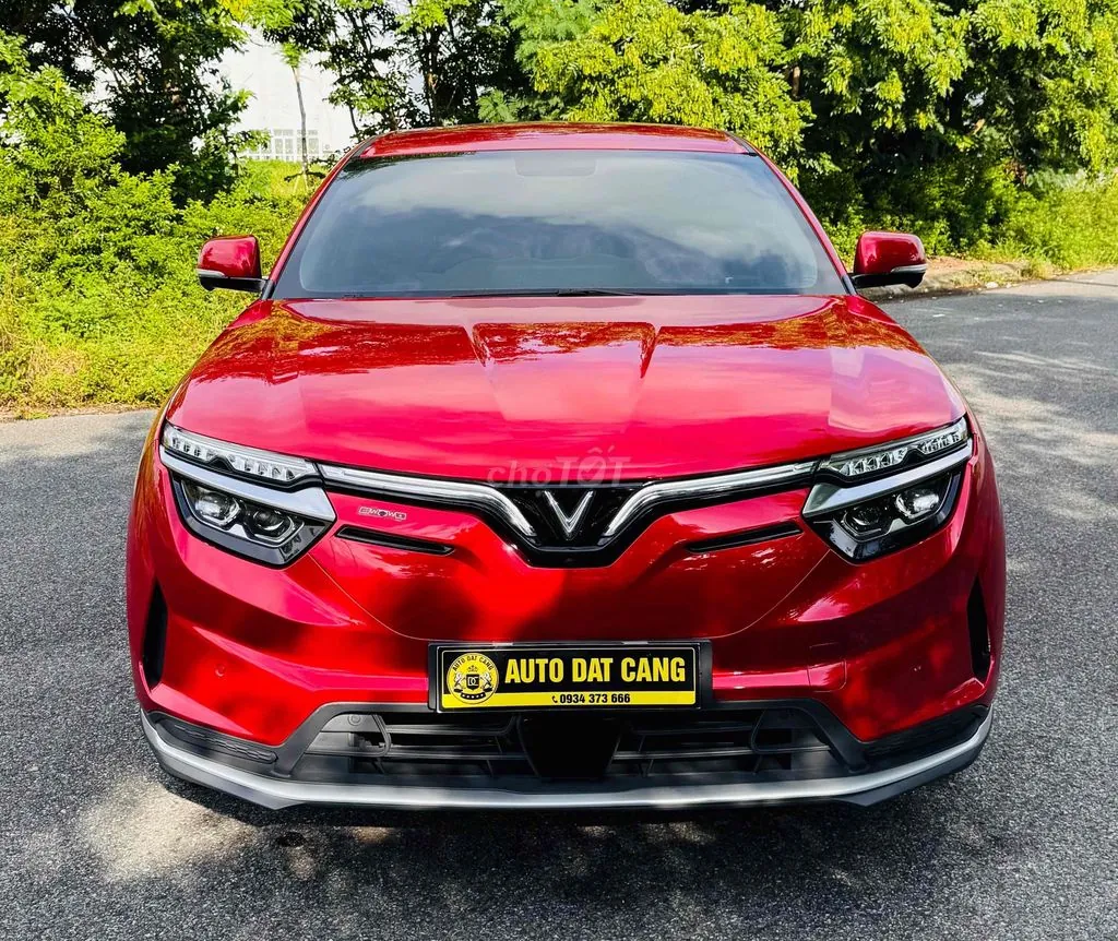 Vinfast Vf8