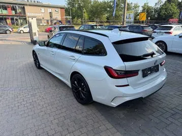 BMW 3 Series 2022 photo 3