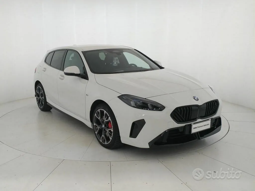 BMW 1 Series 2024 photo 2