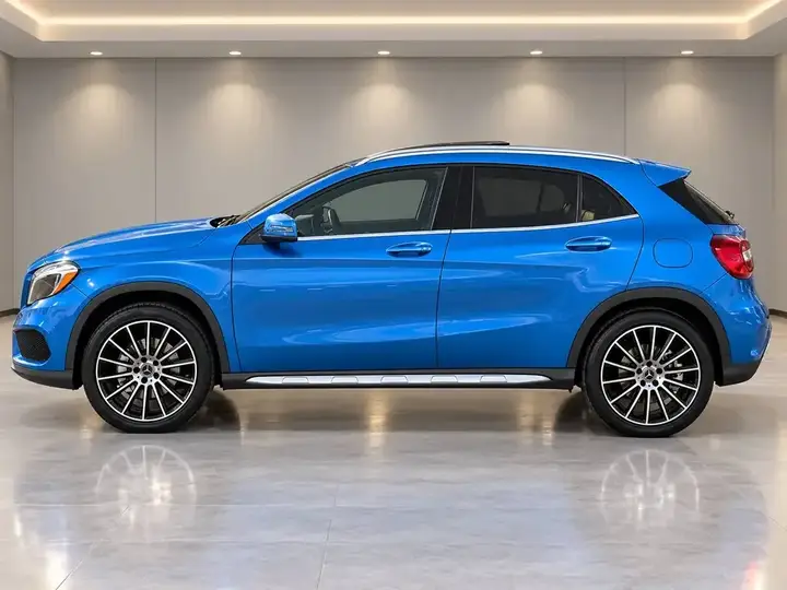 Mercedes-Benz Gla 2017 photo 5
