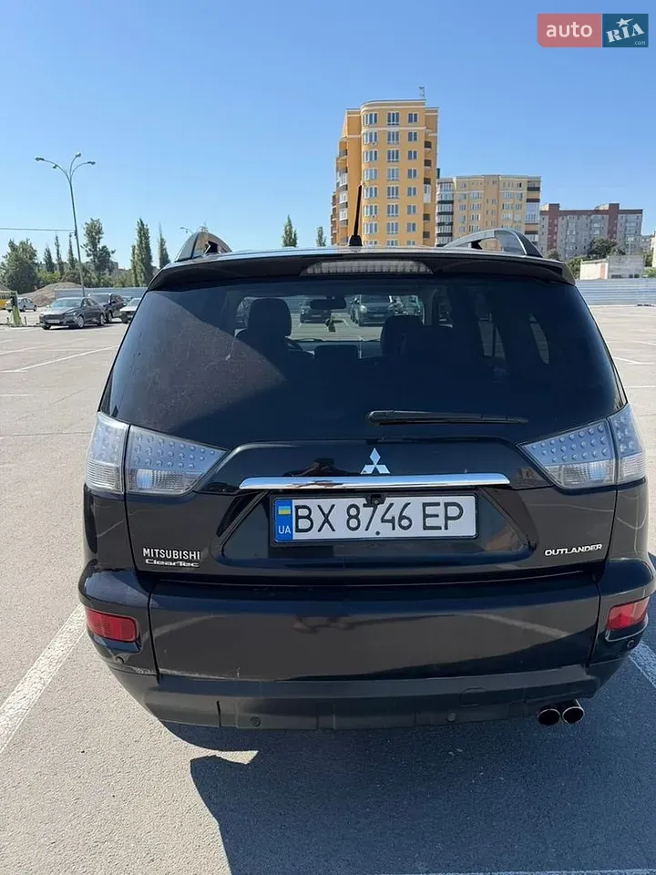 Mitsubishi Outlander Xl 2011 photo 5