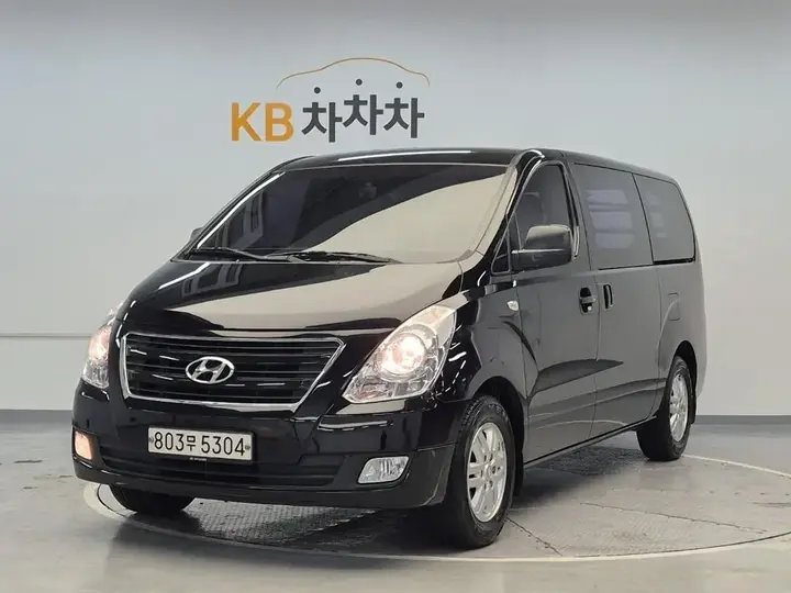 Hyundai Starex