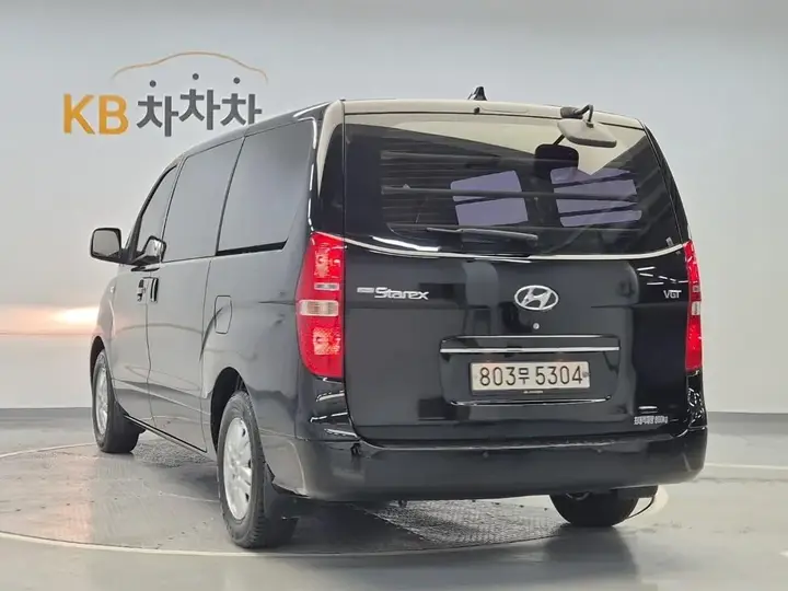 Hyundai Starex 2017 photo 2