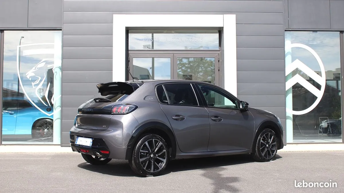 Peugeot 208 2023 photo 2